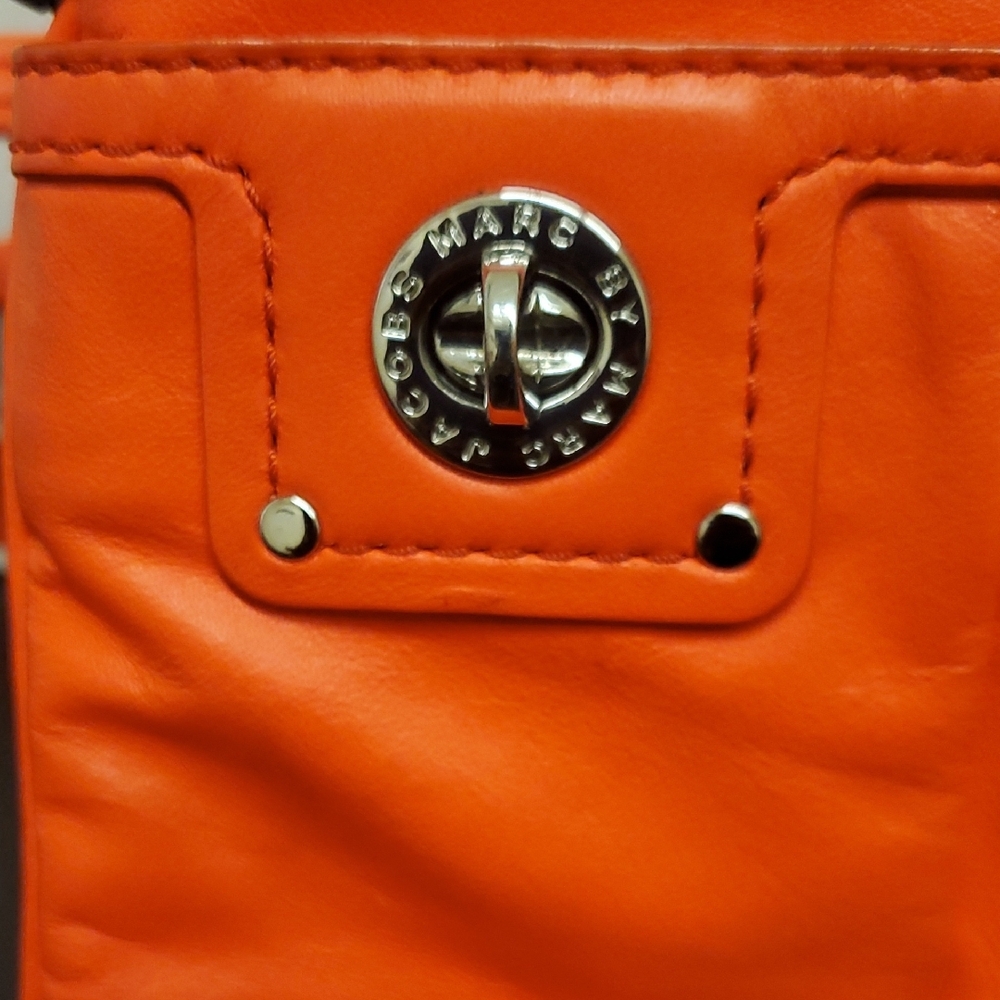 Marc Jacobs Bright Orange Crossbody Bag - Picture 2 of 11